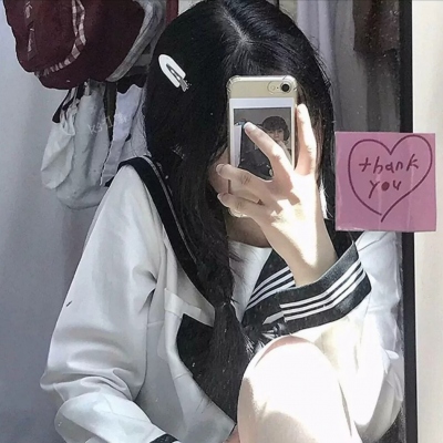 超火不露脸女生微信头像 17张高清合集