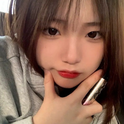 17岁少女感真人头像合集！10张青春感拉满的女生头像