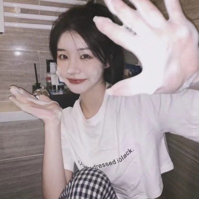 女生真人好看头像上新！7张最新合集直接存