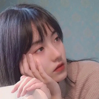 当下超火的真人可爱女生头像 共16张