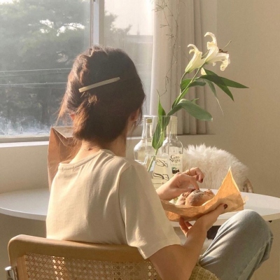 热门女生背影微信头像 11张合集