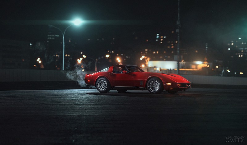 街头吸睛神器！红色雪佛兰科尔维特高清壁纸合集