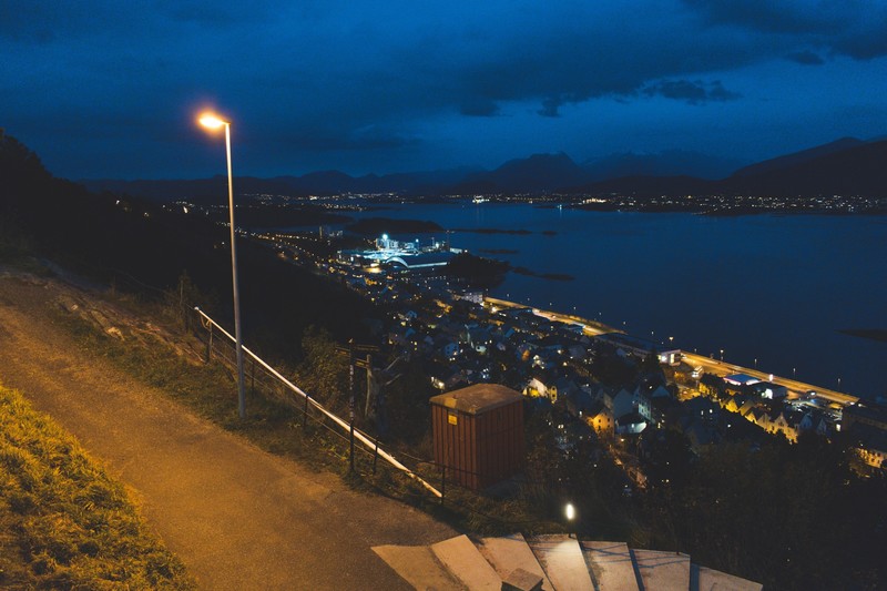 绝美挪威峡湾山城夜景壁纸合集