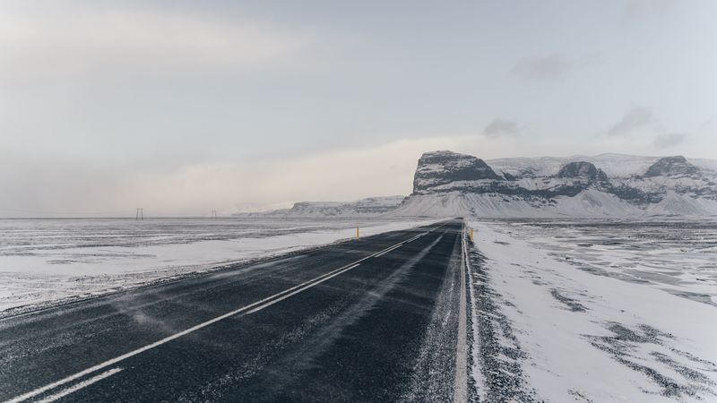 绝美冬日雪山公路壁纸合集