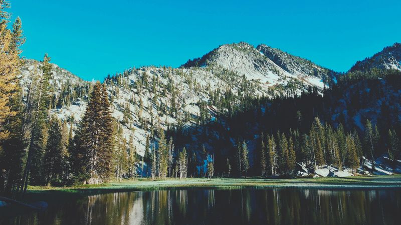 绝美山湖树影4K壁纸合集