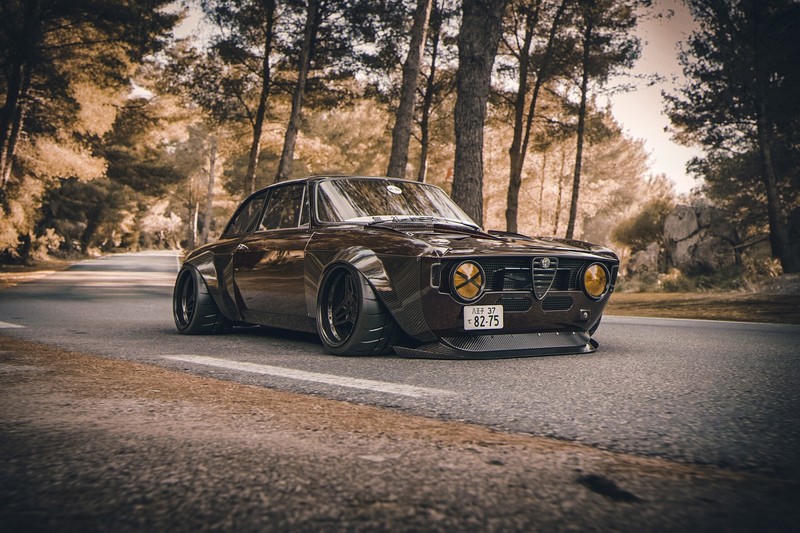 改装版阿尔法·罗密欧Giulia帅炸！改装大神亲手打造的碳纤V8猛兽太绝了