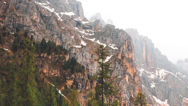 奥地利达赫斯坦山雾景壁纸 4K高清版