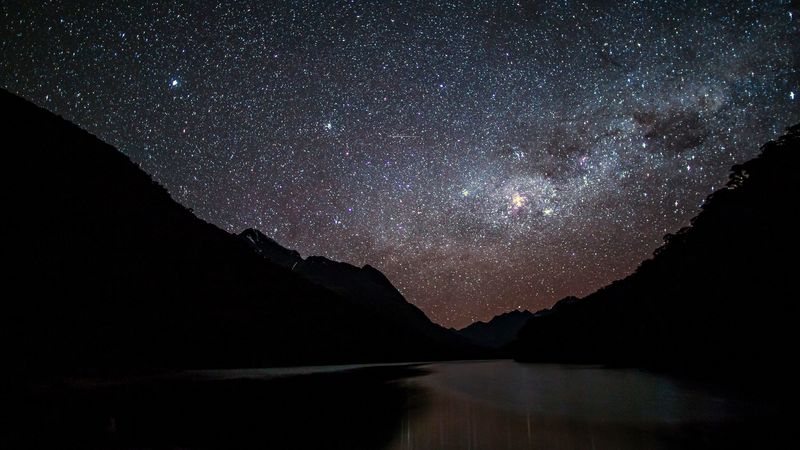 绝美夜空山景4K壁纸