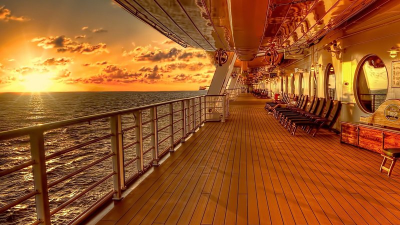 绝美的船海日落高清壁纸