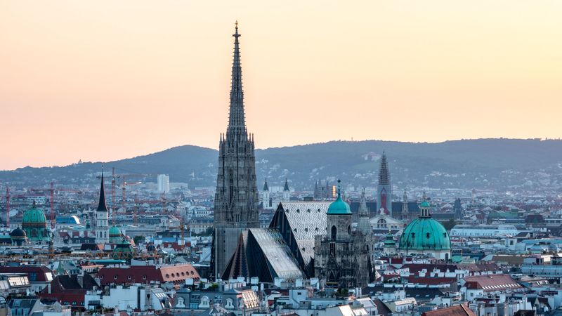 4K超清老城建筑航拍壁纸 免费下载