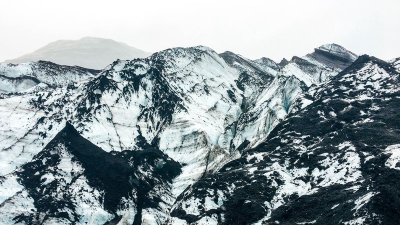 雪山覆顶4K壁纸