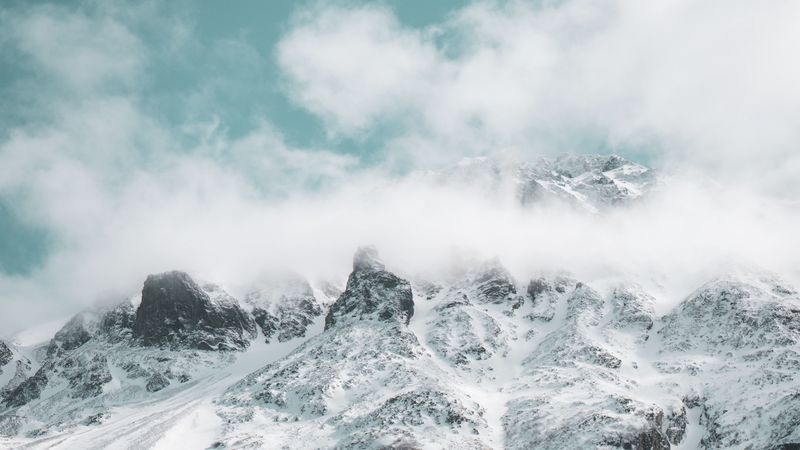 绝美雪山云景4K壁纸合集