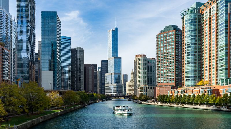 美国芝加哥河畔楼宇绝美4K壁纸合集