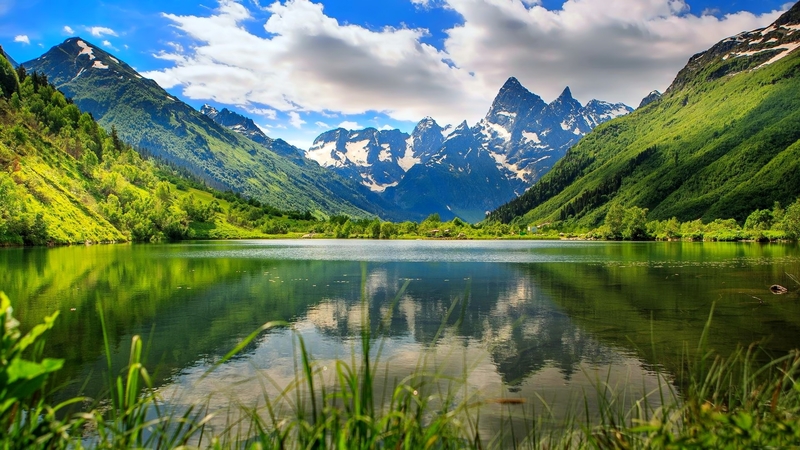 治愈系山湖全景壁纸