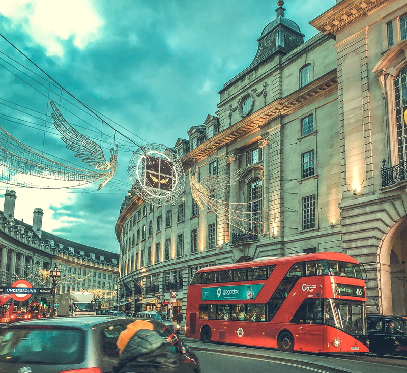 伦敦街头圣诞氛围感壁纸合集