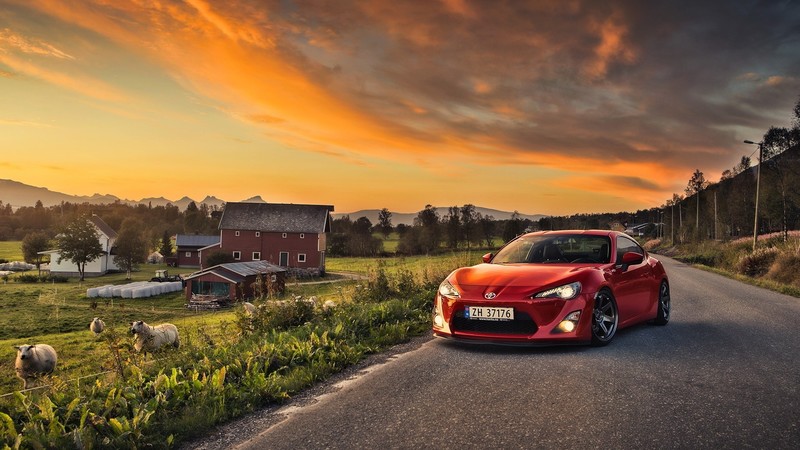 丰田红车山野街景壁纸