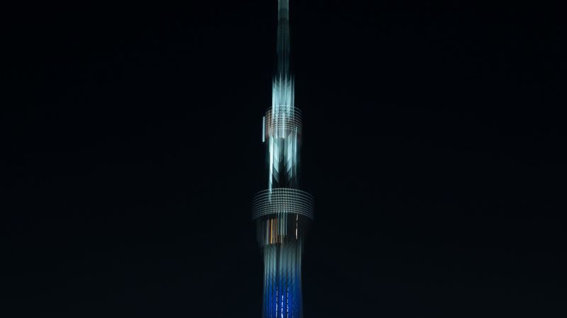 逆光赛博高塔壁纸