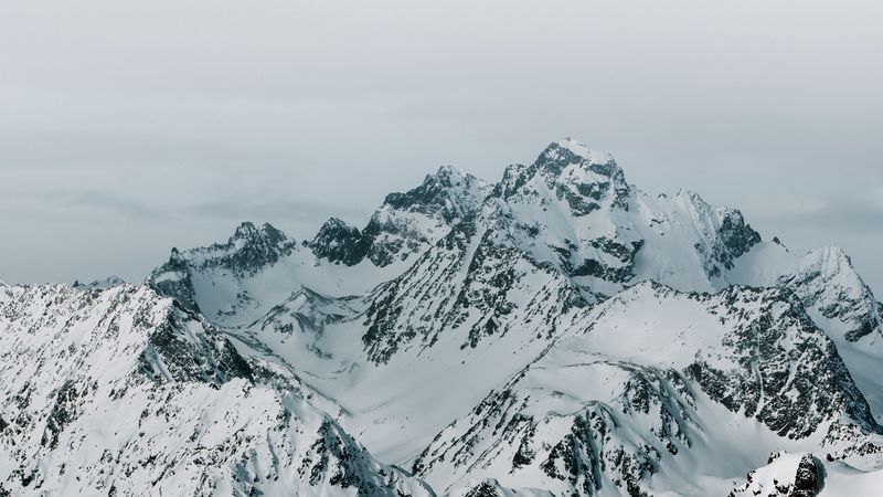 绝美雪山山脉4K壁纸合集