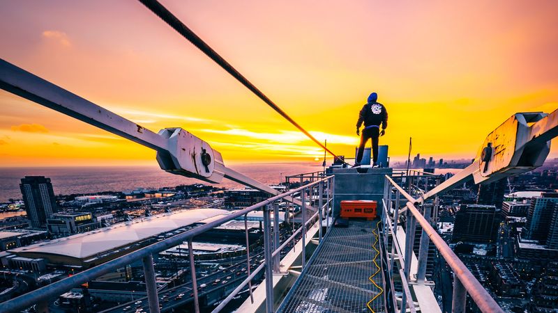超震撼！4K城市日落摩天大楼全景壁纸
