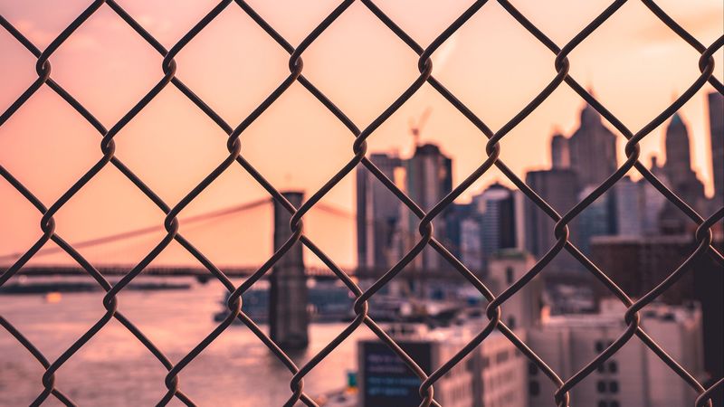 这组图里藏着4K版的朦胧都市铁丝网