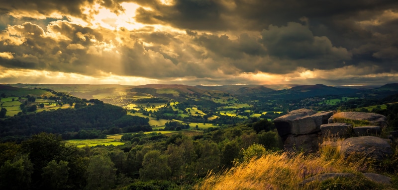 这组高清壁纸带你看遍德比郡山谷风光