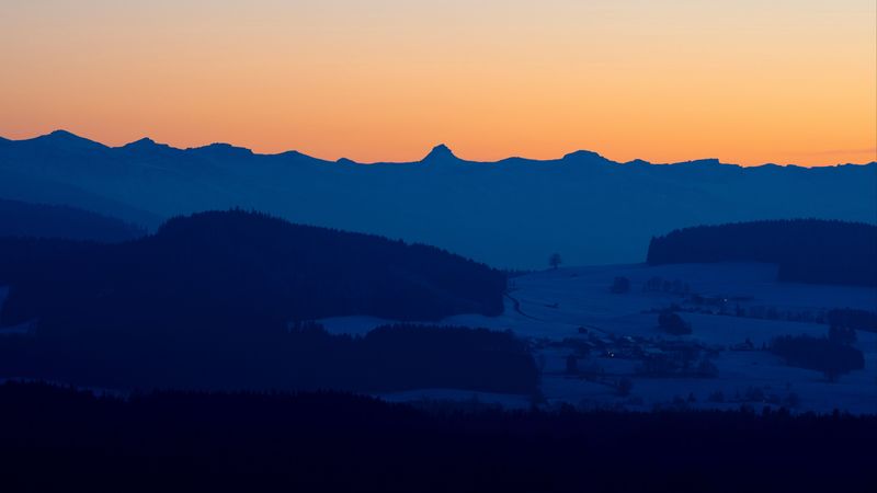 绝美山谷暮色暗黑风光 4K高清壁纸