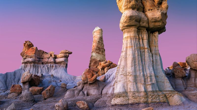 绝美的荒野岩层壁纸合集