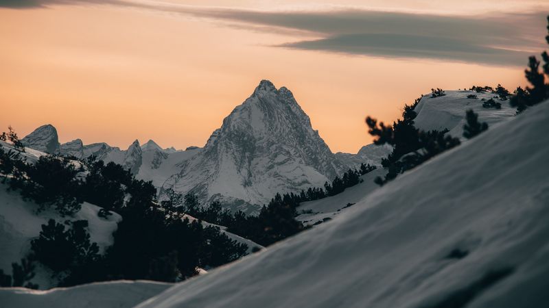 绝美金昏雪山冬景 4K超清壁纸
