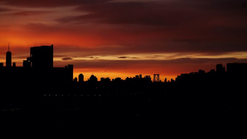 绝美城市日落剪影 4K高清壁纸