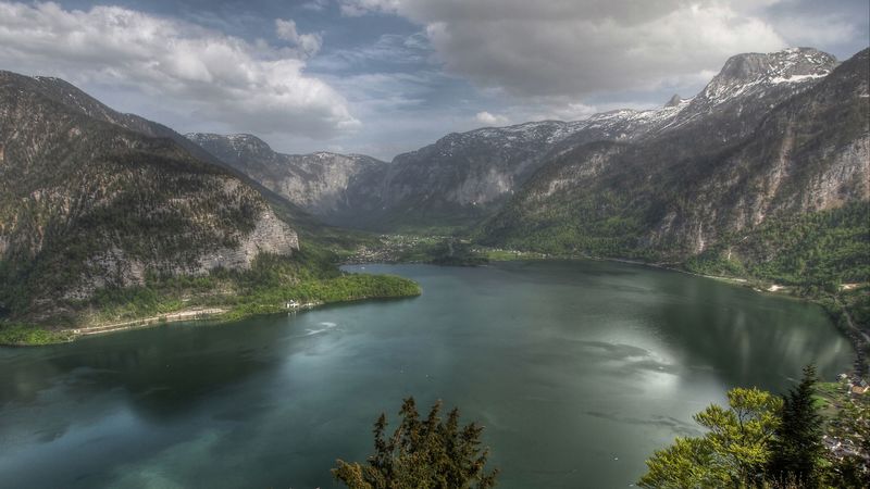 山湖城景观4K高清壁纸