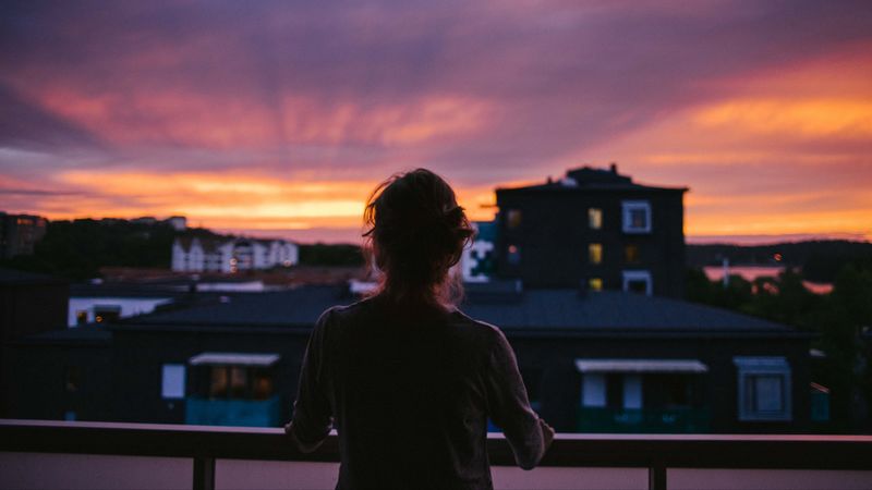 深夜城市剪影壁纸 4K高清氛围感拉满