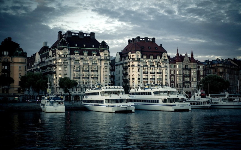 瑞典斯德哥尔摩河畔城景壁纸 手机电脑都适配