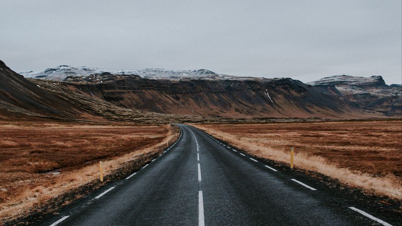 绝美山野公路风光 4K高清壁纸