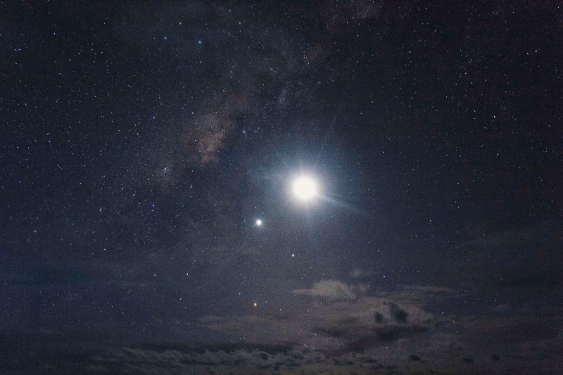 绝美深空壁纸合集：5K高清星空银河月夜大片