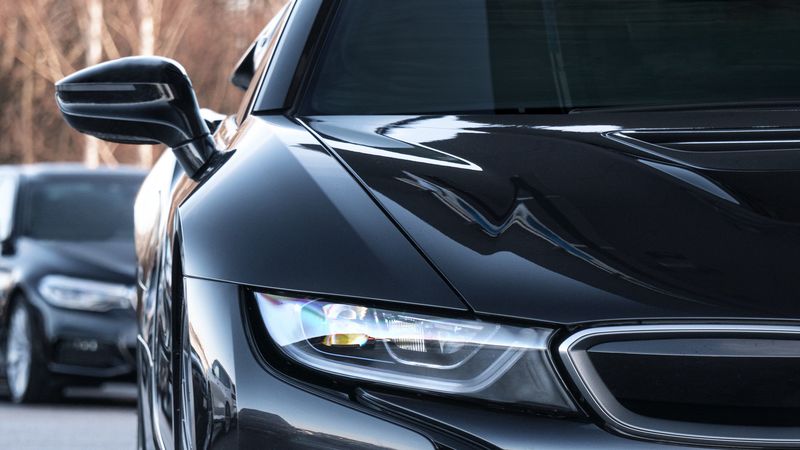 黑色跑车正脸高清4K壁纸合集