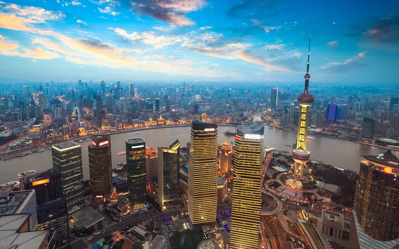 上海摩天楼金融区 打工人挤爆的现代都市实景壁纸