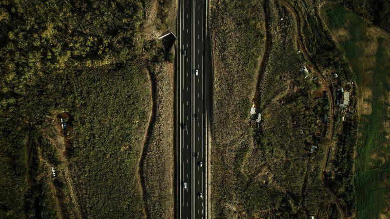 公路航拍风景4K高清壁纸