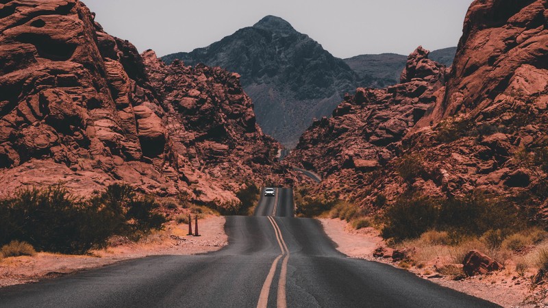 公路河谷岩石自然壁纸