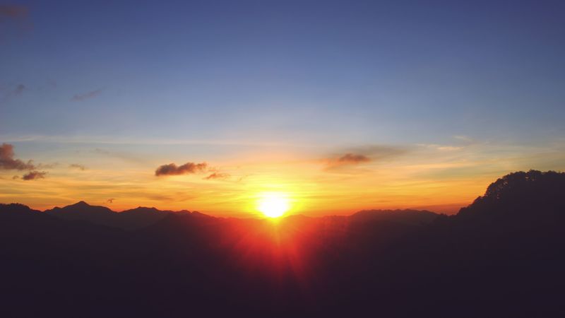 绝美山野日落壁纸 4K高清质感拉满