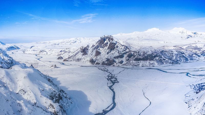 绝美冰封山河溪流4K壁纸