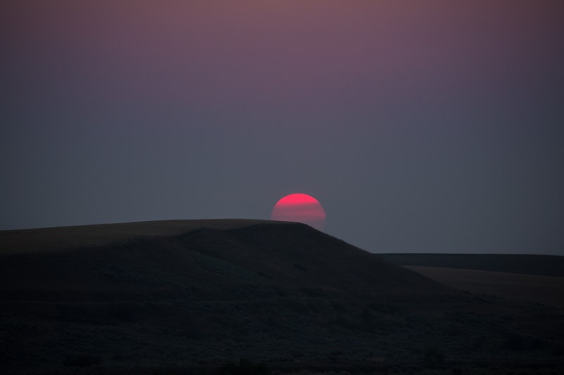 绝美暗夜落日风光壁纸
