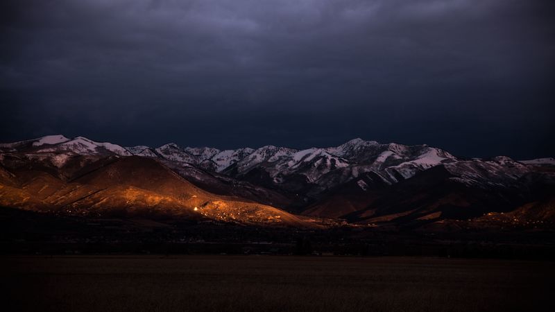 绝美雪山夜色壁纸 4K高清