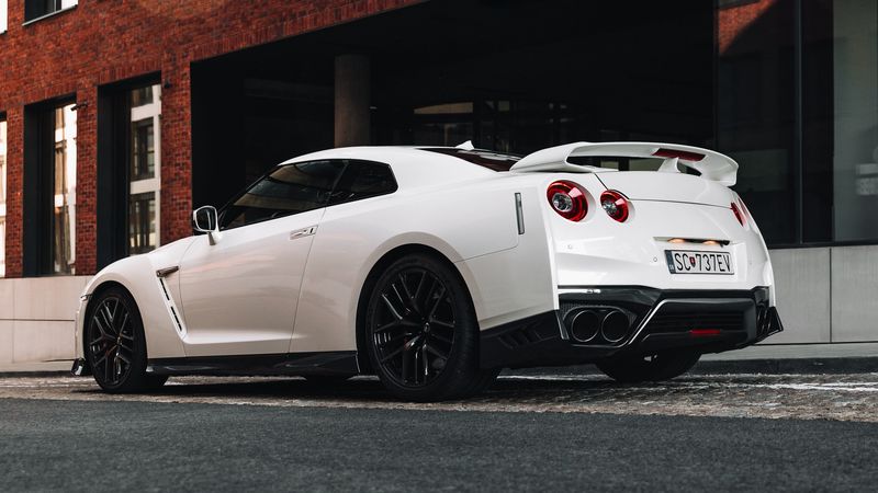 白色跑车壁纸合集 高清4K质感拉满