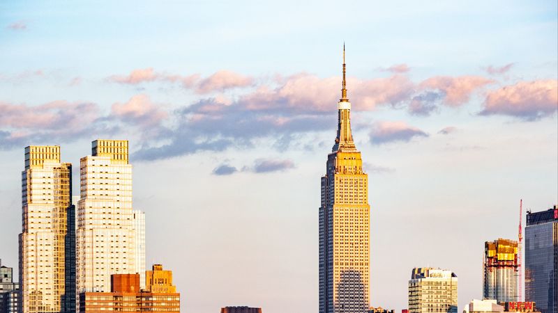 美国纽约摩天大楼夜景4K壁纸