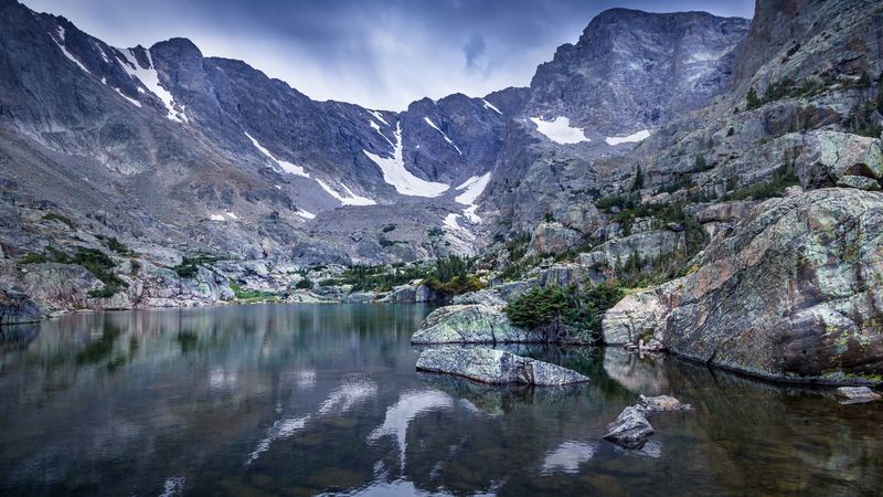 绝美的雪山湖泊4K壁纸合集