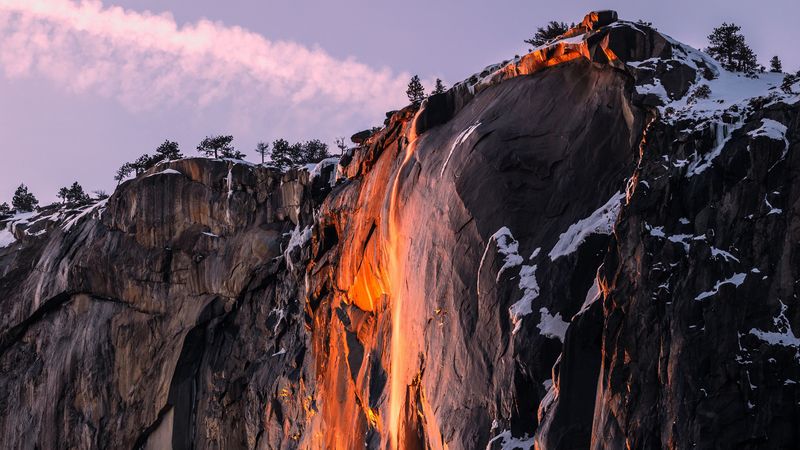 绝美崖石山地风光 4K高清壁纸