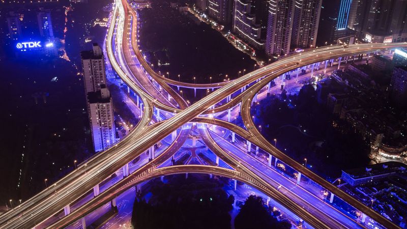 深夜城市灯火4K壁纸