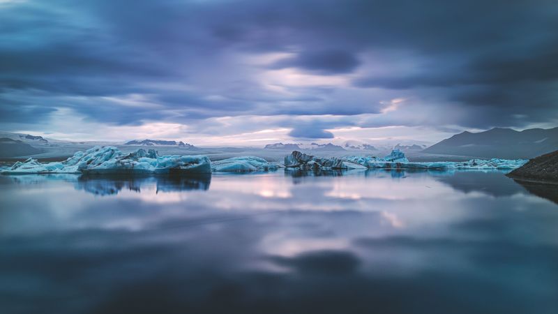 绝美湖景壁纸合集！冰湖、流云、雪山都藏在这4K画面里