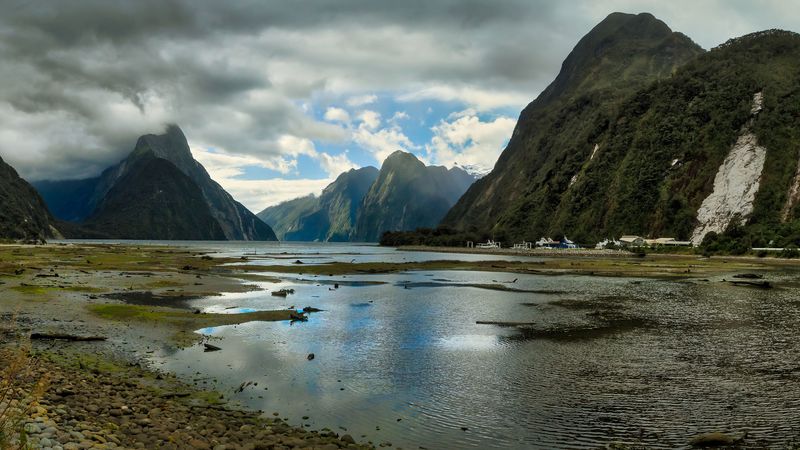 绝美海湾山地自然4K壁纸