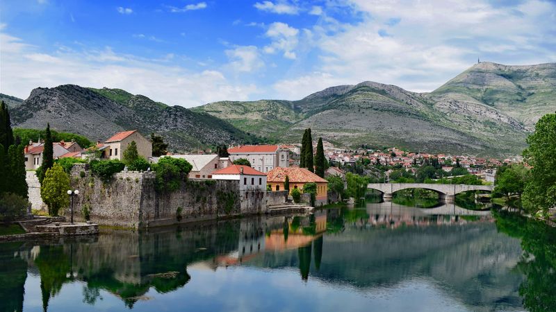 绝美景致！4K超清建筑山水倒影壁纸合集